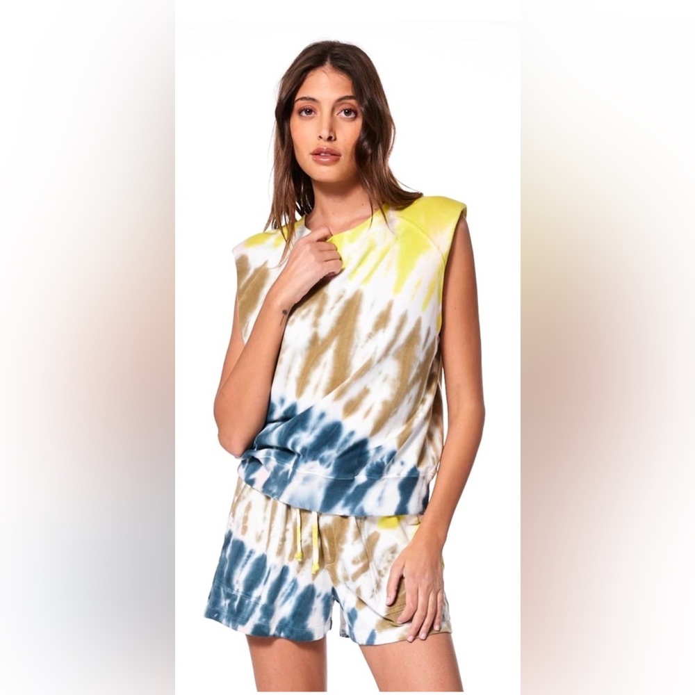 YOUNG FABULOUS AND BROKE BOWIE TIE DYE MUSCLE TEE MEDIUM